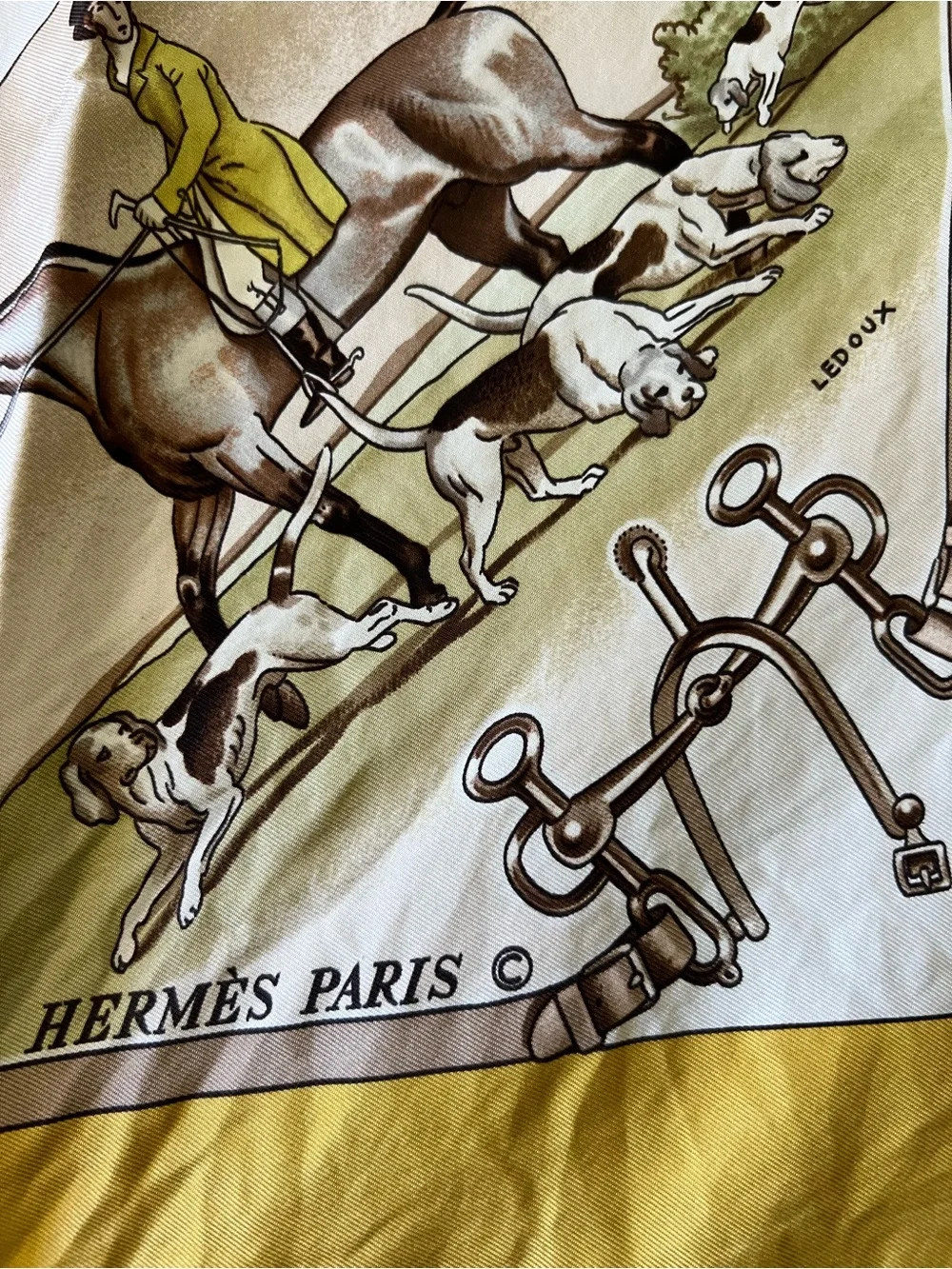 VTG Hermes Olive and Cream Equestrian Silk Scarf - Picture 10 of 12